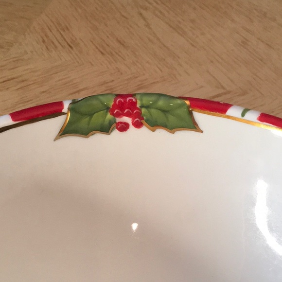 Letters To Santa Round Vegetable Bowl by Christopher Radko - Picture 5 of 9
